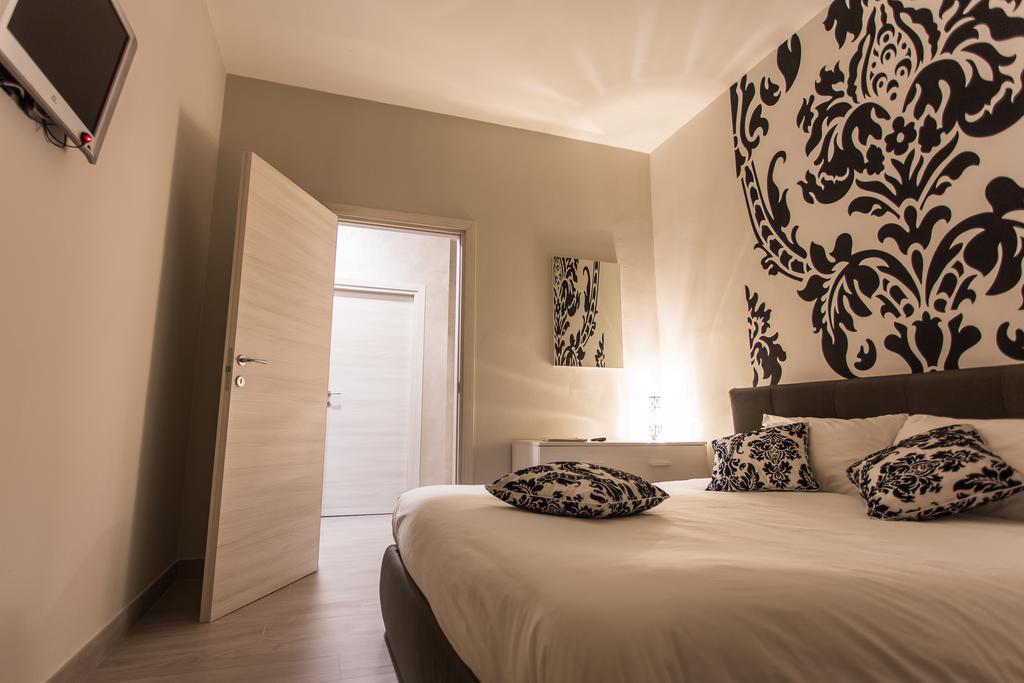 Lm House Daire Lonato Dış mekan fotoğraf