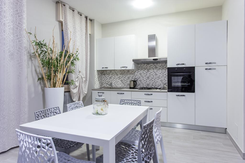 Lm House Daire Lonato Dış mekan fotoğraf
