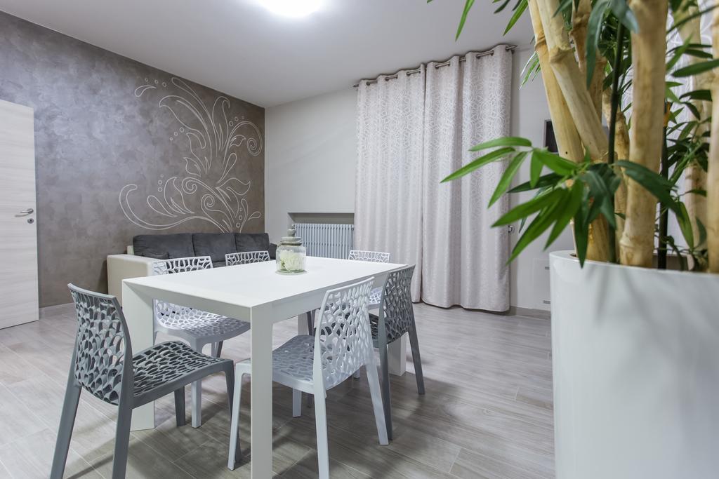 Lm House Daire Lonato Dış mekan fotoğraf